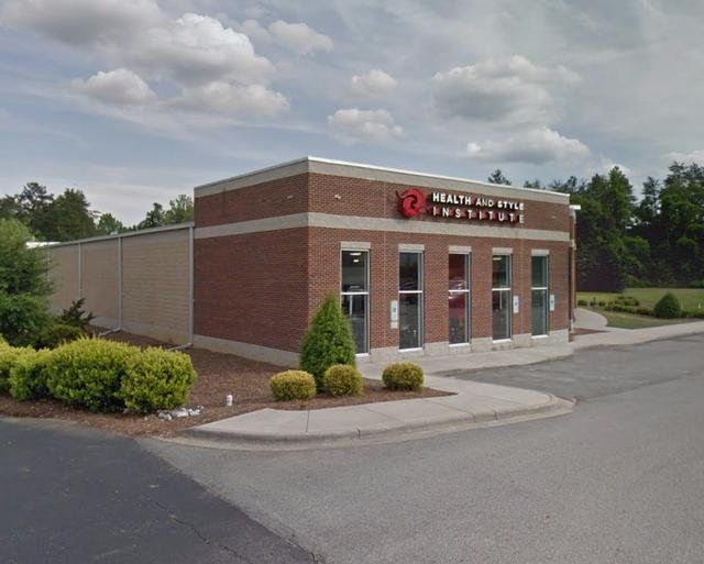 University Crossing at High Point: 1114 Eastchester Dr, High Point, NC 27265